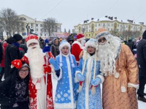 Подробнее о статье Шествие Дедов Морозов и Снегурочек